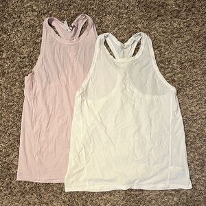 Athleta Ultimate Train Tank Top Bundle Small